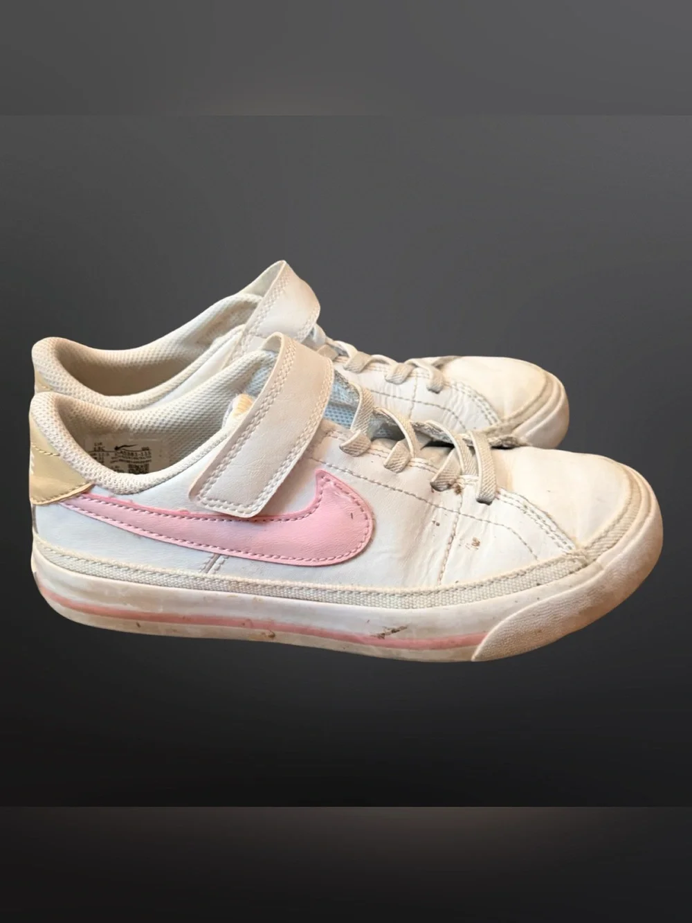 Nike cute court